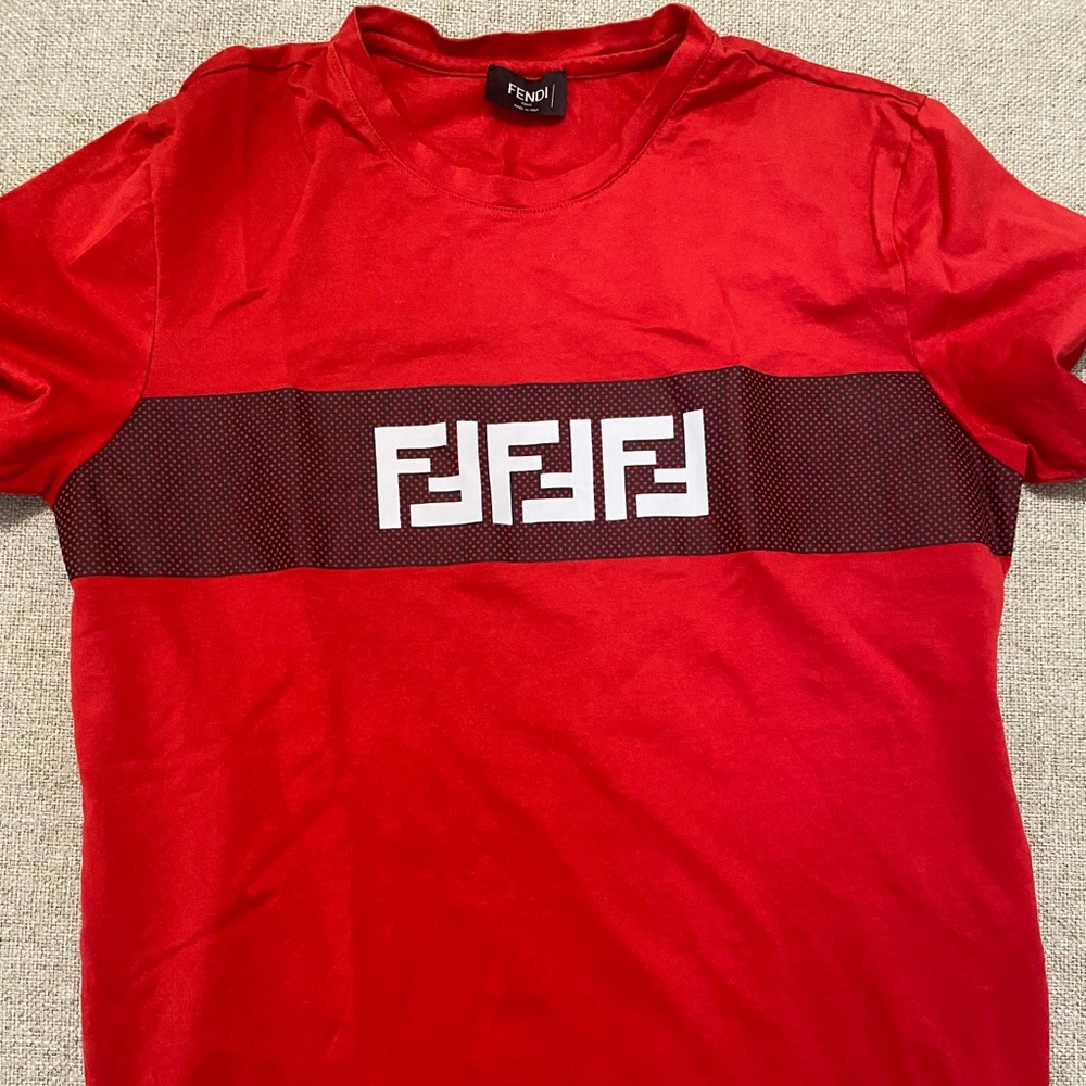 Fendi tshirt size S